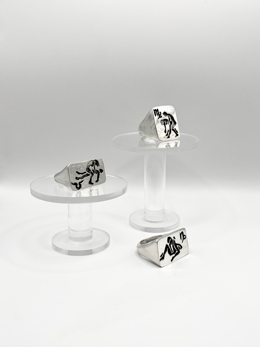 OUT OF THIS WORLD - Taurus Signet